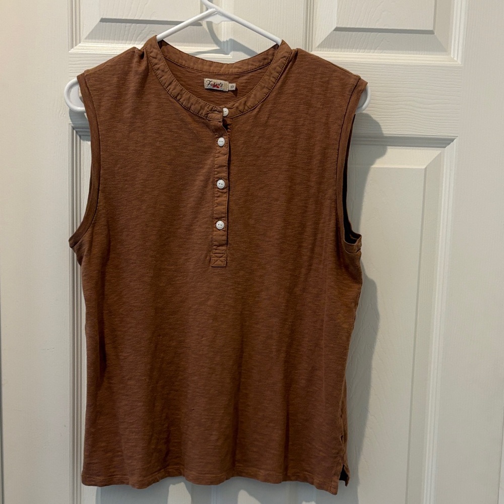 Faherty Women's Sleeveless Henley Top in mauve/brown/pink hue